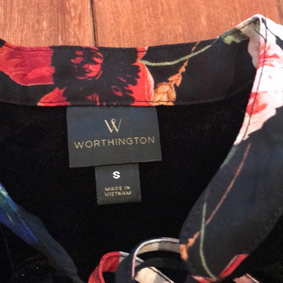 Floral blouse - Picture 4 of 5